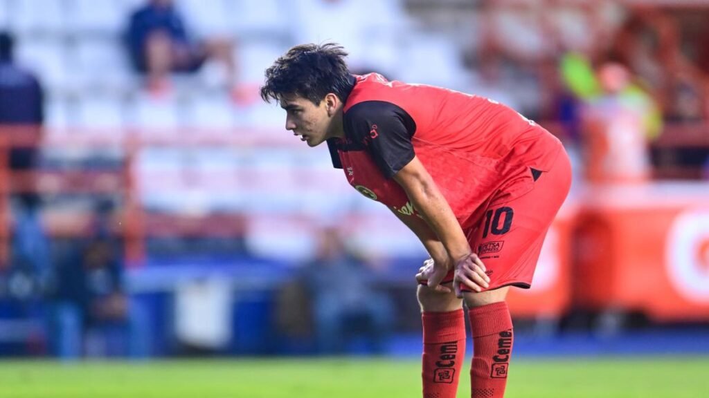 Gilberto Mora permanecerá en Xolos hasta junio de 2027.