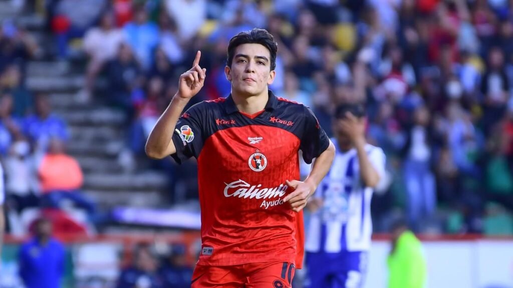 Las 7 figuras que Xolos podría adquirir con los 50 MDD que dejará Gilberto Mora